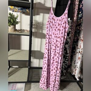 Dip Pink Dress with Floral Details